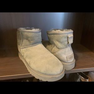 UGGs Classic Mini
